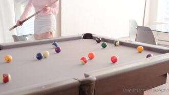 CUS-2571 홍콩돌 드라마 컬렉션 “함께 사는 그녀 - 당구”