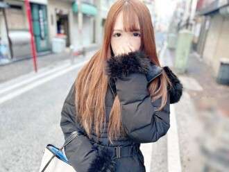 FC2-PPV-4633282 路上の美容室で働くスレンダー美女に声を掛けて、そのままホテルに連れて行きました ♡ スポーツで鍛えた彼女の腹筋は、オヤジのチンポがぶつかるとぴくぴく動いて、「ああああ ♡」