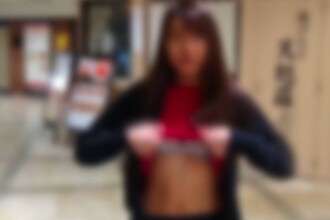 FC2-PPV-4657765 ※5/までの初回ご利用は80％OFF*【無修正】【屋外露出】【素人個人撮影】圧倒的な透明感のあるスレンダーな体型と美脚の31歳女性との街でヤバいデート