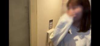 FC2-PPV-4664861 Sebuah kompilasi! Kelompok 4P dewa pramugari masokis yang frustrasi secara seksual!? File ketiga