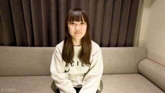 FC2-PPV-4675240 [Première fois amateur] Kokoa (18) Une jolie amatrice avec un seul partenaire sexuel. La première fois qu'elle a utilisé un jouet, elle a giclé en quelques secondes. Elle a reçu une crème dans le vagin et son anus a été pénétré pour un distributeur automatique de billets.