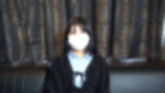 FC2-PPV-4723852 [私拍/素人] Yu，20 岁。一个可爱的苗条女孩，气氛温柔柔和。但是在性方面，她非常积极主动。大量精液被注射到她剃光的阴户中，溢出水面。