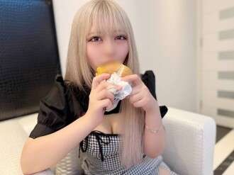 FC2-PPV-4745950 [Natural H cup] Ein Café-Mädchen mit dem besten Körper! Ihr wunderschöner, vollbusiger Körper ist unglaublich empfindlich und der Anblick, wie sie hart gefickt wird und mit einem Schwanz auf ihre Vagina klopft, ist unwiderstehlich ♡