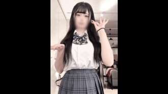 FC2-PPV-4750044 与在抖音上风靡一时的超可爱巨乳高中女生的肮脏性爱 [她不擅长学习但射精速度很快，所以我很喜欢射精她的 100% 阴部] F-cup Himeka-chan 的第一张照片，青春玩家（4K，44