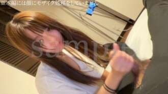 FC2-PPV-4751641 아이돌에 어울리는 이 소녀의 여름 방학 동안 화장 없이 섹시한 사진을 찍었습니다.