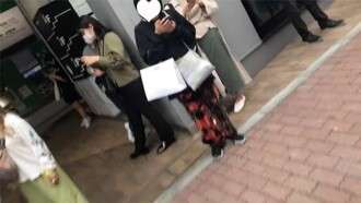 FC2-PPV-4779150 [30 คนแรกรับส่วนลด 500 เยน] Sayuri อายุ 19 ปี Facial_1.สาวสุดเจ๋งที่มีรอยยิ้มน่ารักที่ดูเหมือนนานา โคมัทสึเธอมองไปที่กล้องและพูดว่า “เฮ้คุณโอโตโกะดูฉันรับใบหน้า”เรื่องราวทั้งหมดของเจ็ตตินของเธอ