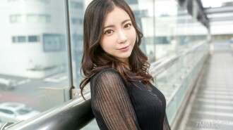 [UNCENSORED-LEAK] SIRO-5463 一个 32 岁的漂亮有影响力的人物，紧张不安！“我很紧张...”嘴上开始微笑，深深的突出，愉快的波浪开始，深深的长鼻将舌头绑在一起。法律