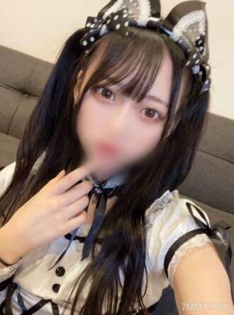 FC2-PPV-4768497 aki 〇haracon 女学生 ★ 在商店外开会时，女孩的自然身体是情色的。